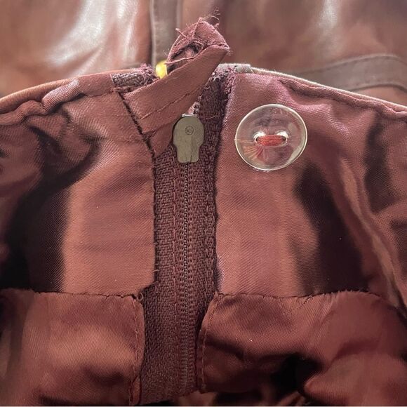 Vintage 80s-90s Escada Margaretha Ley Leather Studded Skirt Burgundy - Picture 4 of 10